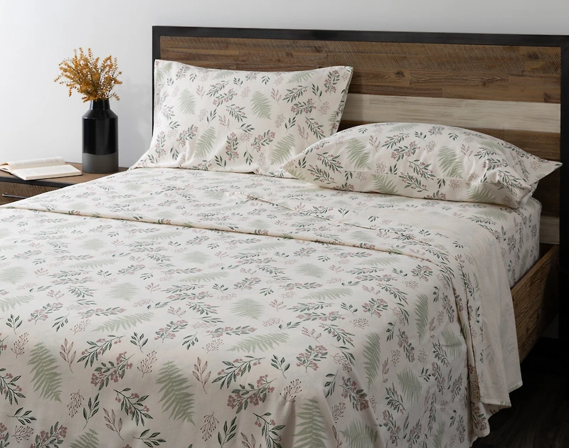 Organic Cotton Flannel Sheet Set - Festive Foliage