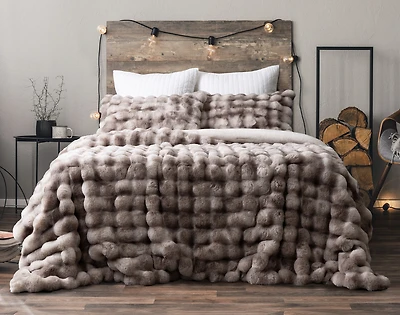 Bubble Faux Fur Comforter Set - Marled