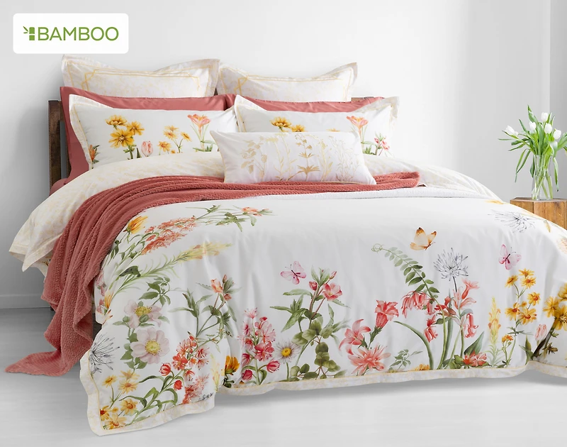 Corsage Floral Duvet Cover