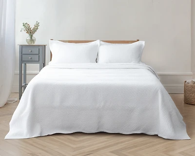 Hermosa Cotton Quilt Set - White