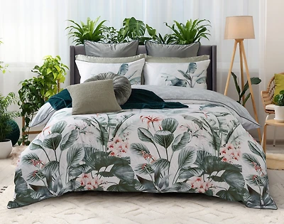 Yolanda Duvet Cover, Bamboo Cotton, Botanical, Green, Queen