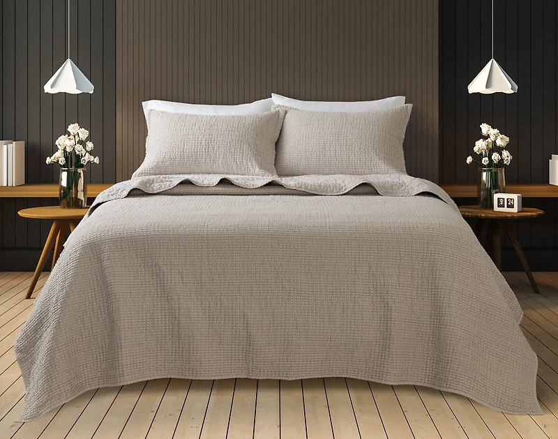 Foothills Stonewashed Quilt Set, Floral, Beige,