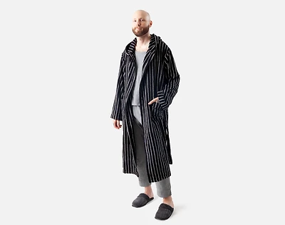 Yarn Dye Terry Hooded Bathrobe in Black