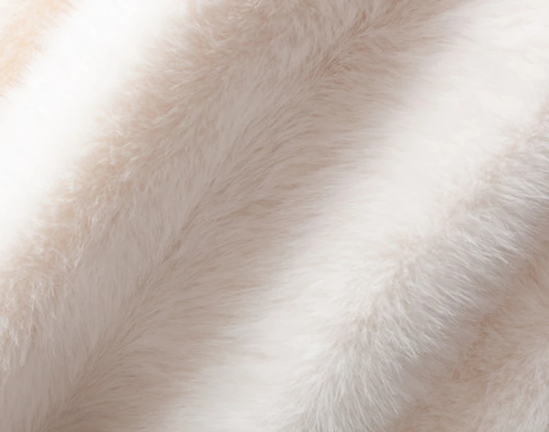 Arctic Fox Faux Fur Throw