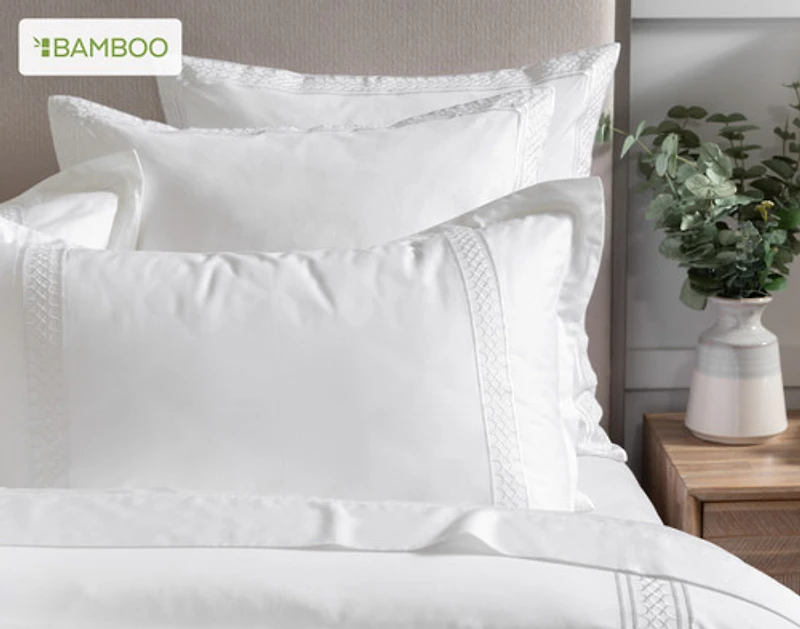 Monroe White Pillow Sham, Geometric,