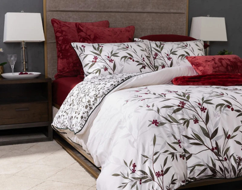 Laurentian Euro Sham, Botanical, Red, 26" x 26"