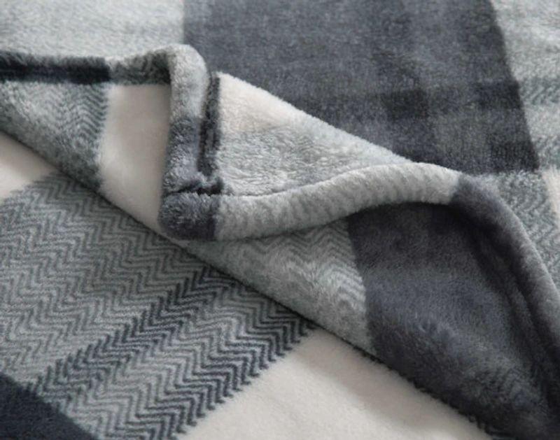 Plaid Cashmere Touch Fleece Blanket