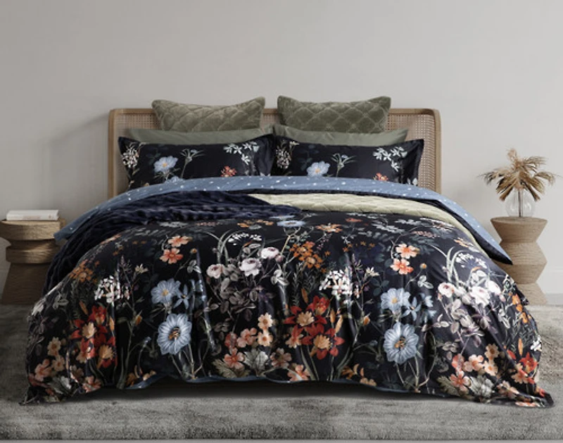 Sarita Duvet Cover, Cotton, Floral, Black,