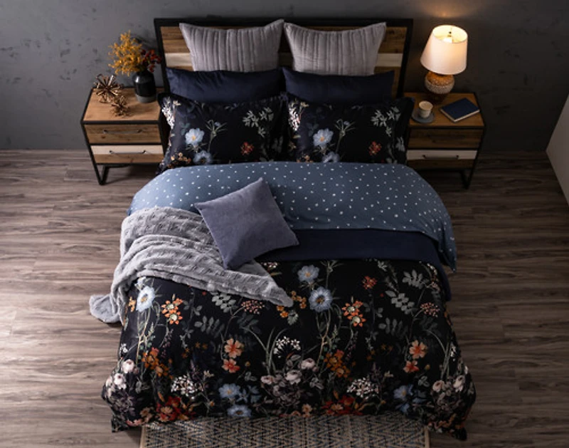 Sarita Duvet Cover, Cotton, Floral, Black,