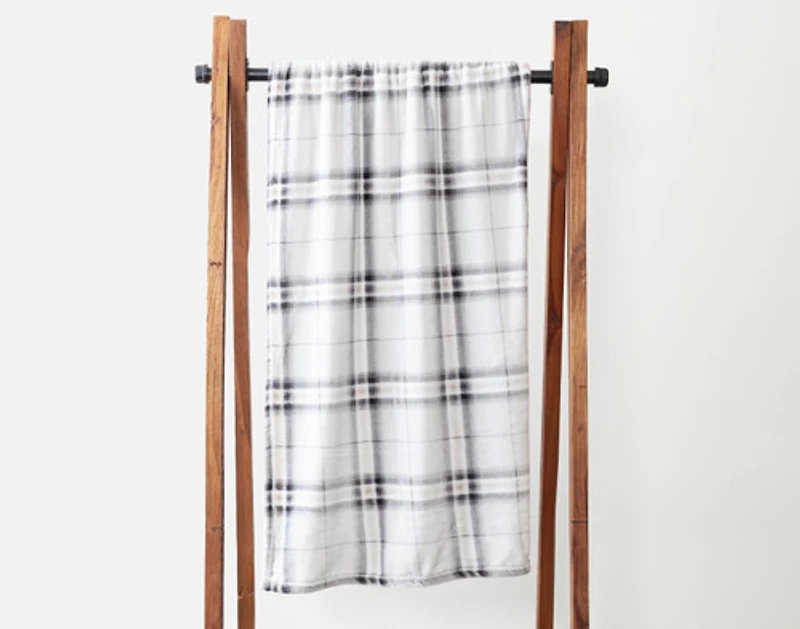 Plaid Fleece Throw