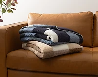 Teddy Check Throw