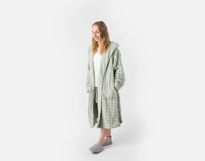 Mini Bubble Hooded Bathrobe