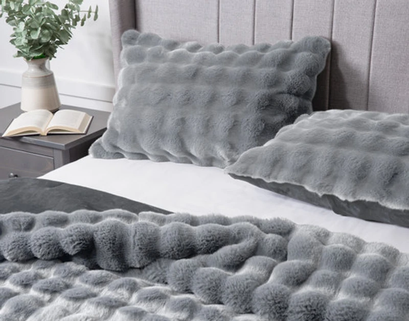 Bubble Faux Fur Comforter Set
