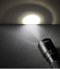Trailblazer Zoom Flashlight
