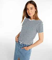 Women's Signature Premium Essential Tee, Short-Sleeve Novelty