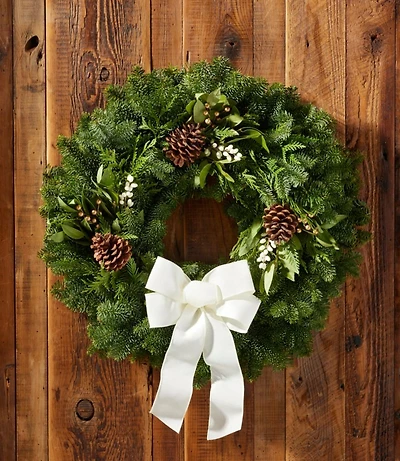 Winter White Wreath 24"
