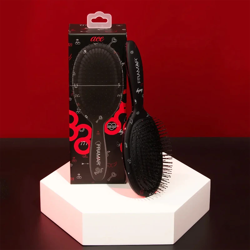 FRAMAR Get Lucky Ace Detangle Brush