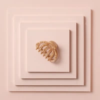 THE HAIR EDIT Jellyfish Marble Claw Clip - Latte