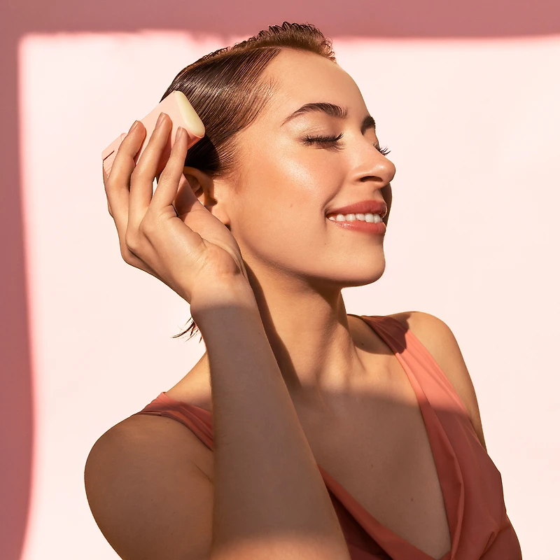 BEAUTY BONUS DESIGNME Hold.Me Styling Stick