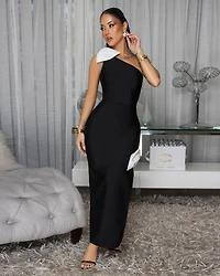 Tanin Black White Bow Accent Single Shoulder Bandage Dress (SHIPS 3/17)