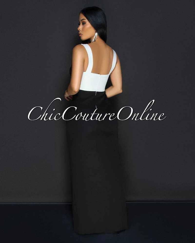*Rosina Black White Sleeveless Cut Out Maxi Dress