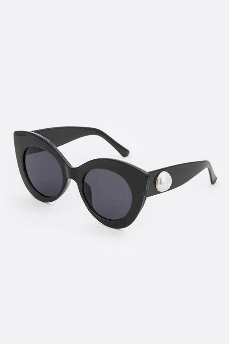 *Byron Brown Iconic Cat Eye Retro Sunglasses
