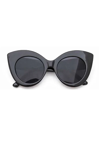 *Byron Black Iconic Cat Eye Retro Sunglasses