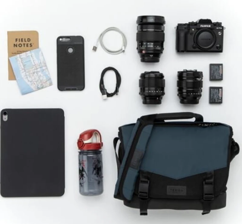 Tenba DNA 9 Slim Messenger Bag