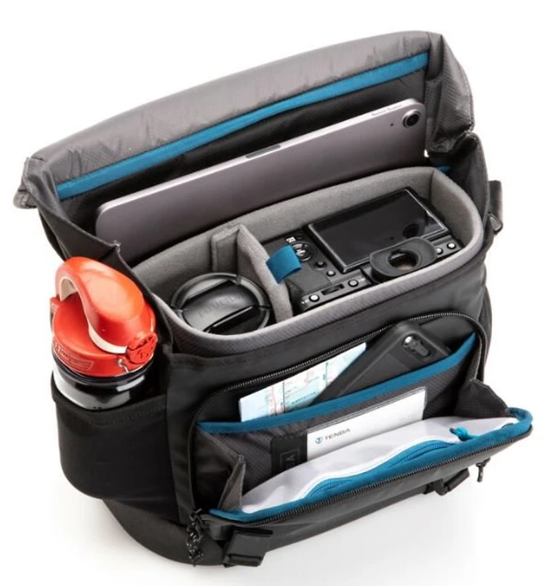 Tenba DNA 9 Slim Messenger Bag