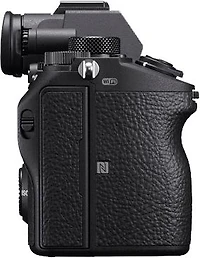 Sony A7 III Full-frame Mirrorless Interchangeable-Lens Camera - Body Only - Black
