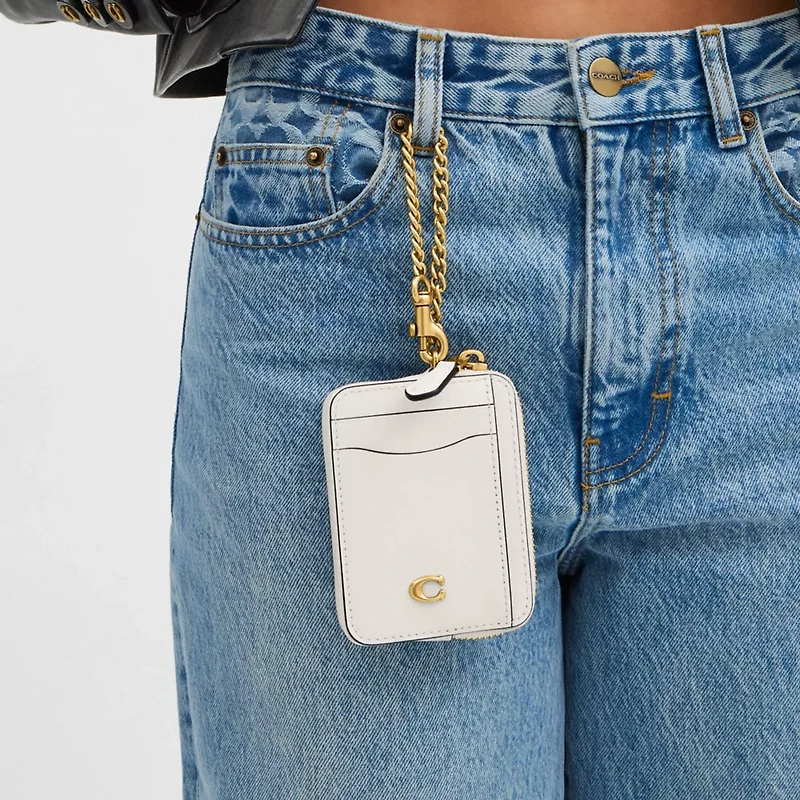 Essential Chain Card Case