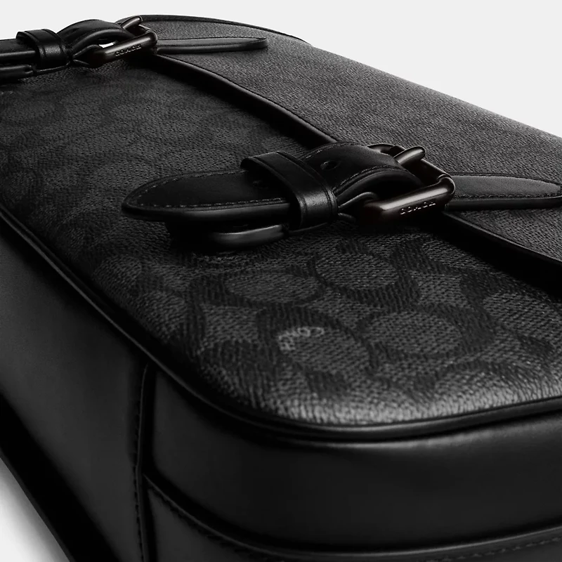 Hitch Messenger Bag In Signature Canvas
