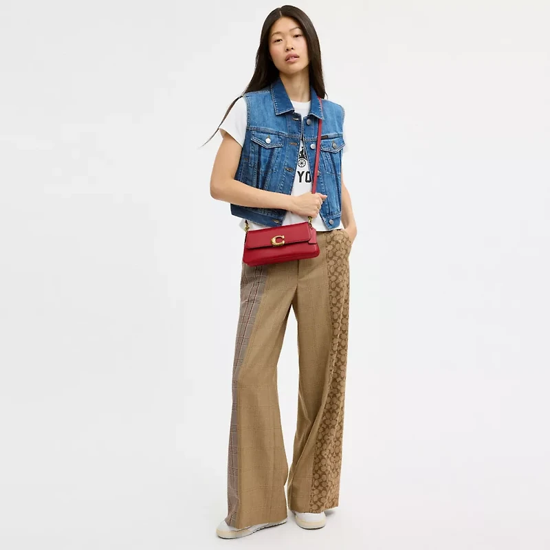 Jet Shoulder Bag