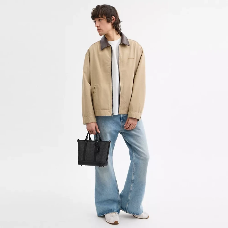 Metropolitan Carryall Bag 22 In Signature Canvas
