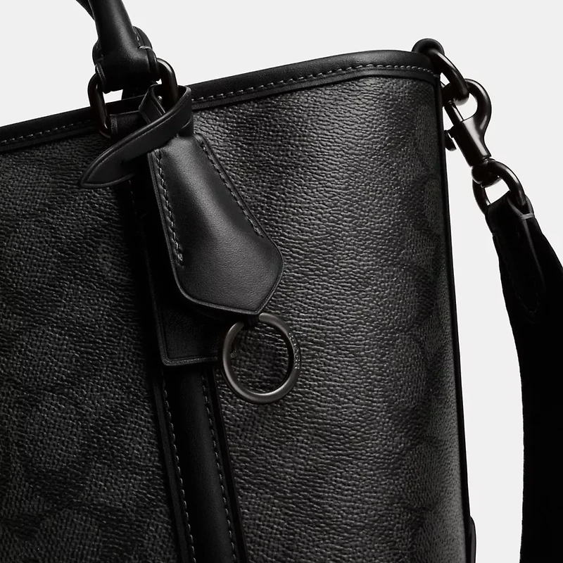 Metropolitan Carryall Bag 22 In Signature Canvas