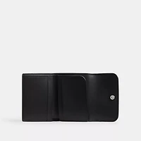 Essential Card Holder Wallet In Loved Leather