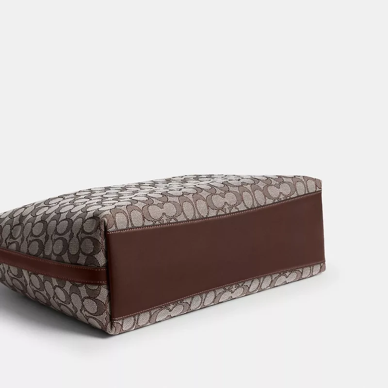 Juliet Shoulder Bag 38 In Signature Jacquard