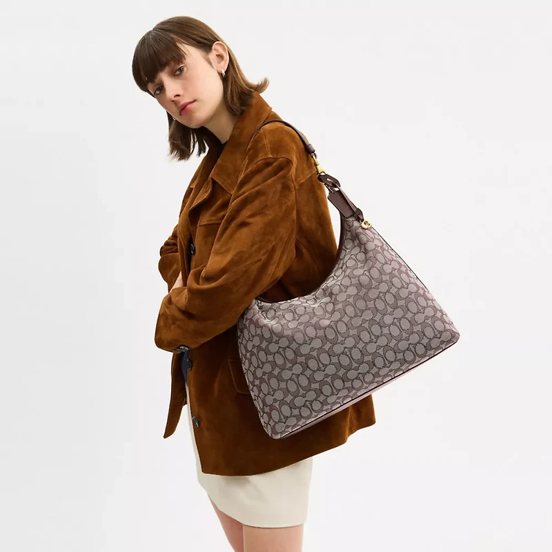 Juliet Shoulder Bag 38 In Signature Jacquard