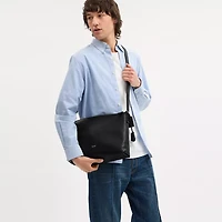 Mott Messenger Bag 33