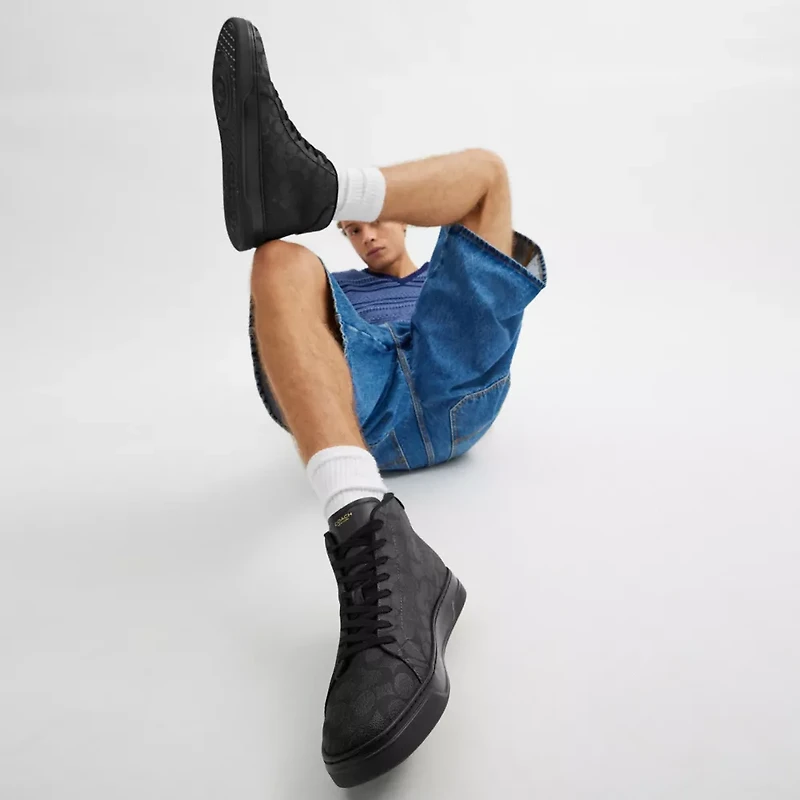 High Line Top Sneaker Signature Canvas