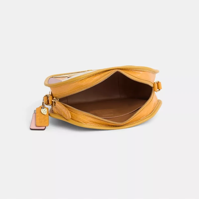 Upcrafted Zip Geometric Pouch In Alligator