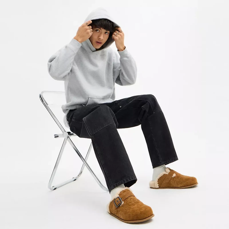 Buckle Clog Signature