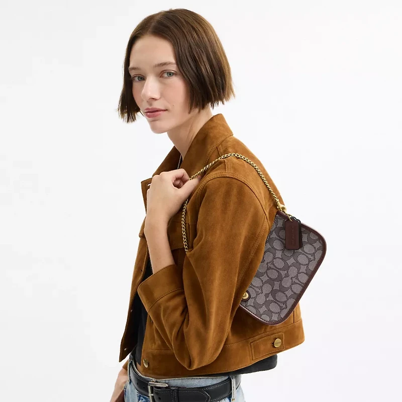 Swinger Bag 20 With Chain In Signature Jacquard