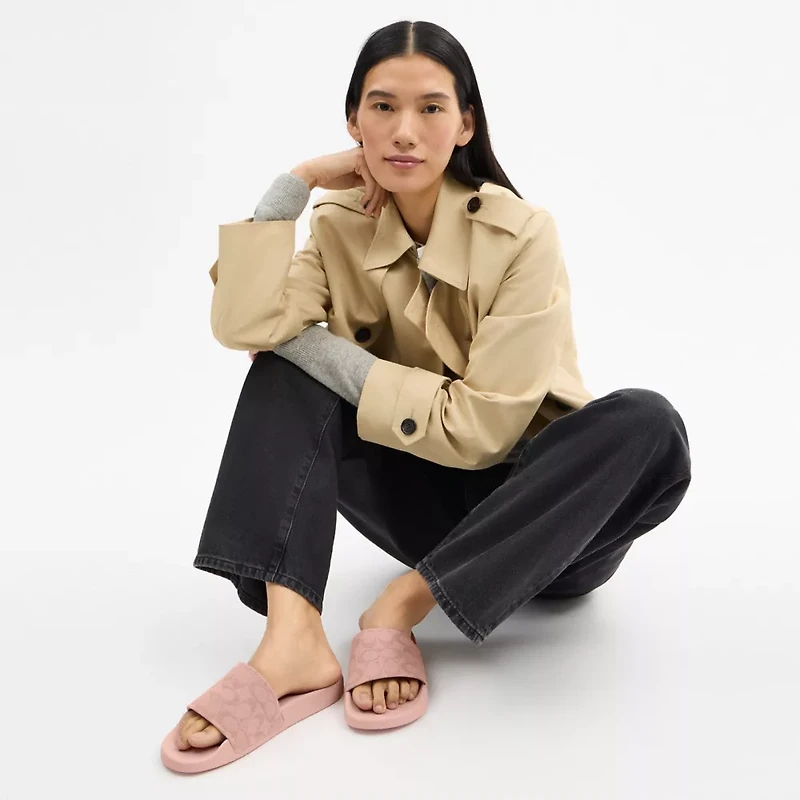 Udele Sport Slide Signature Jacquard Canvas