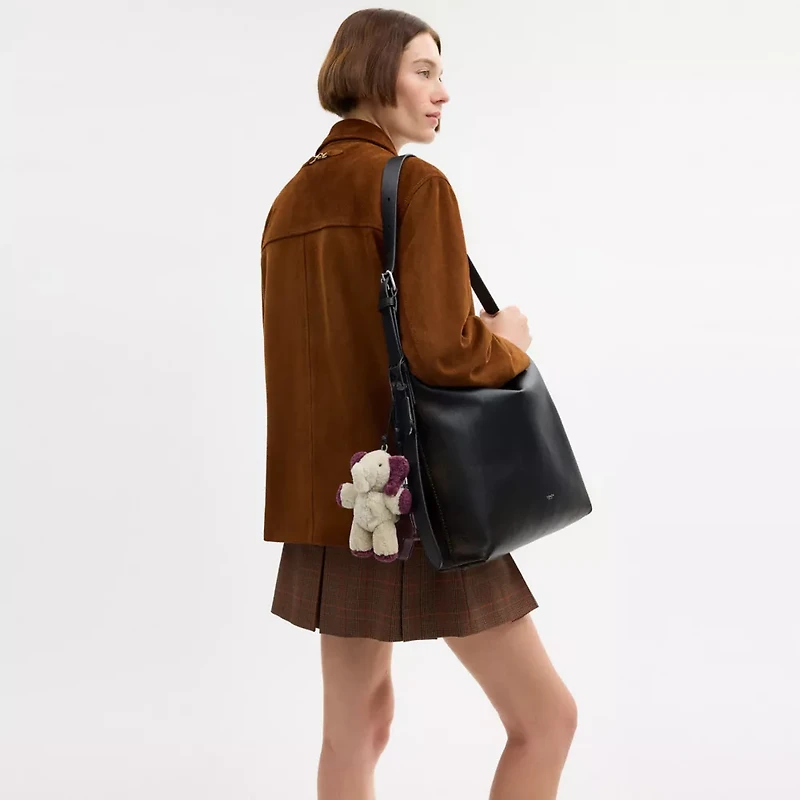 Mott Messenger Bag 38 In Loved Leather With Charms