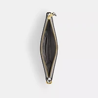 Essential Small Wristlet With Heart Print