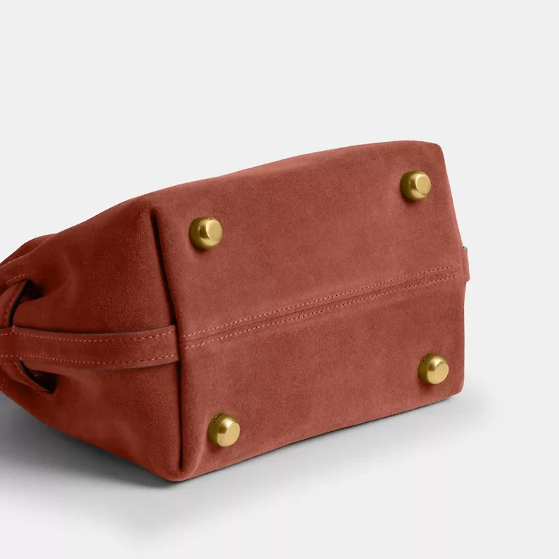 Soft Empire Carryall Bag 21