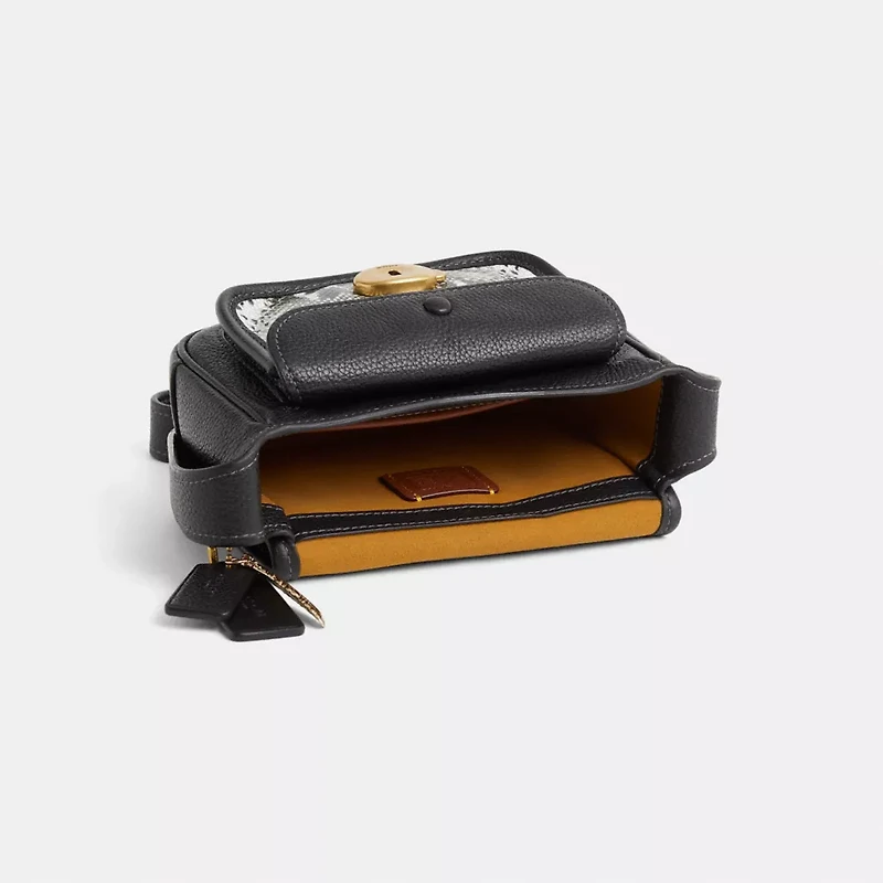 Upcrafted Tabby Messenger 19