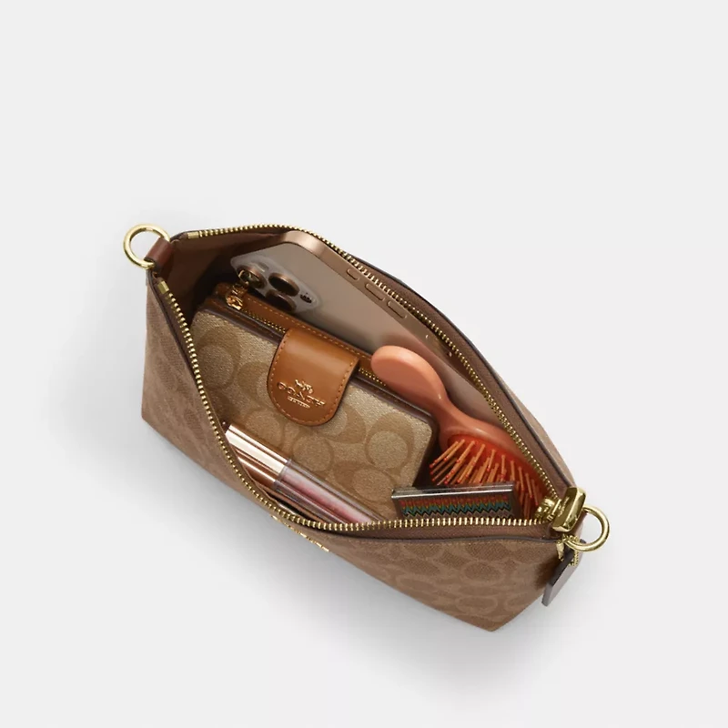 Caitlin Shoulder Bag Signature Canvas