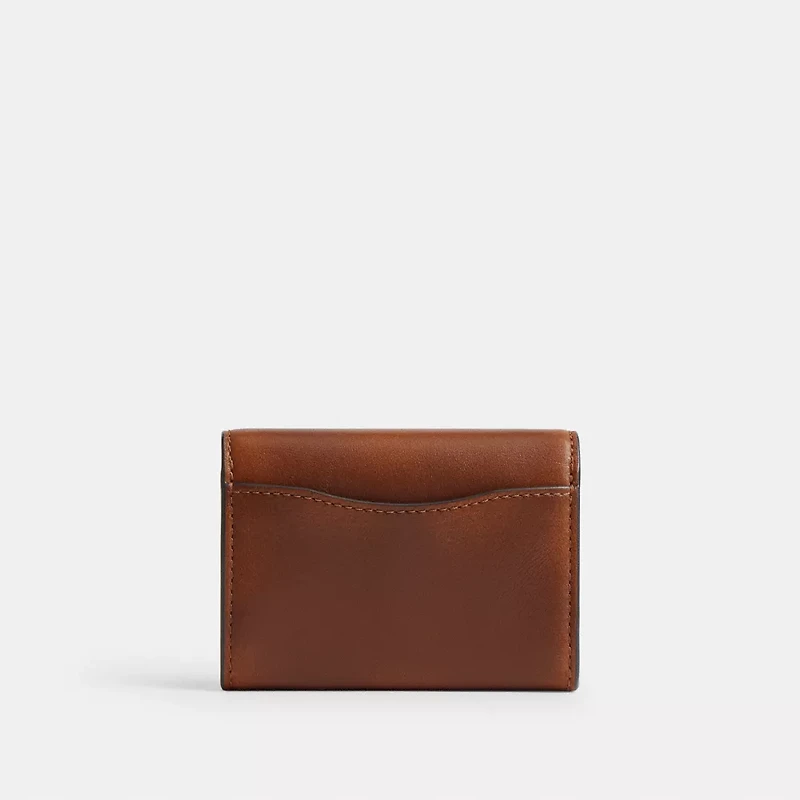 Essential Flap Card Case In Loved Leather